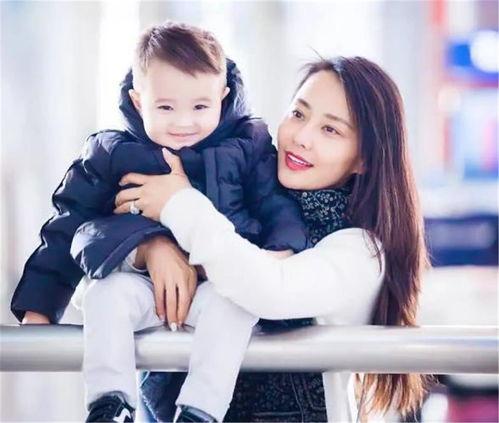 马雅舒最近孩子的照片,可爱宝宝萌态十足